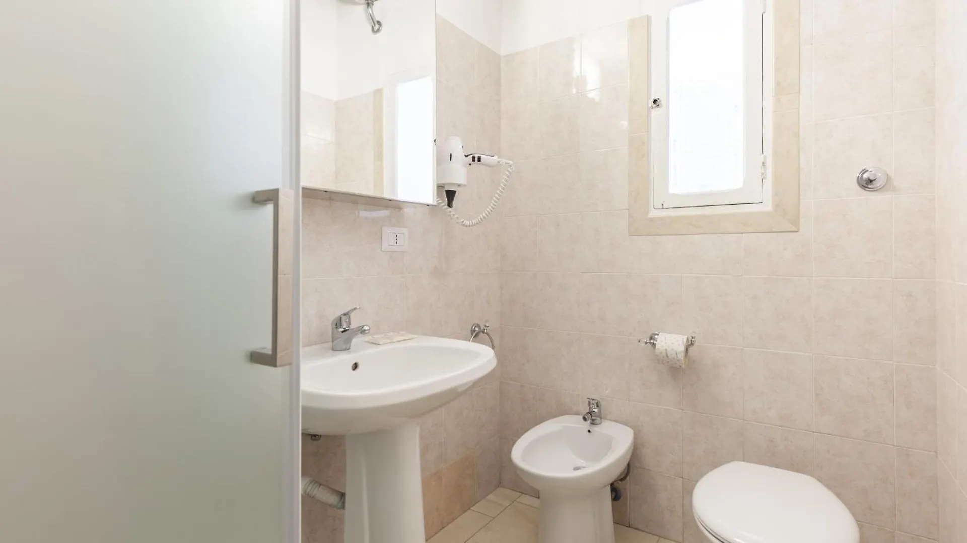 Apartamento Hostly-Michelangelo Cloister Suite-Center Of Roma Itália