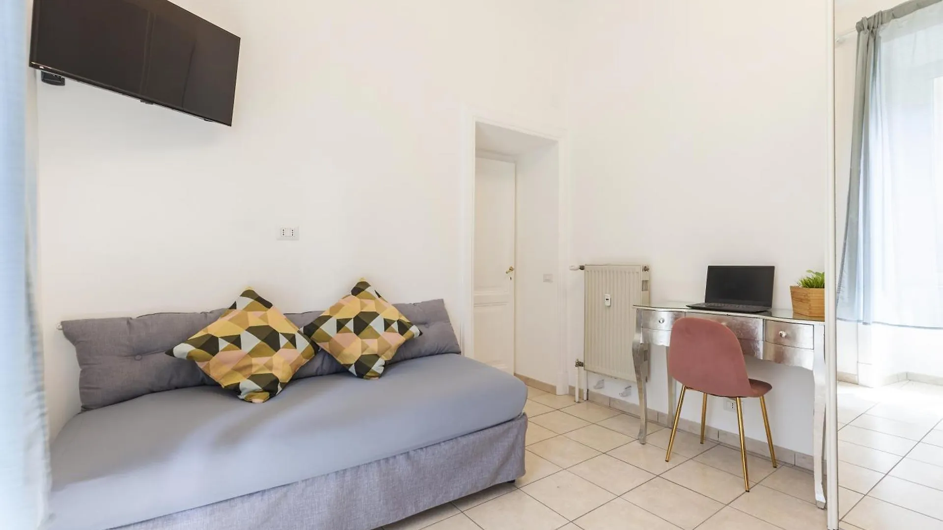 Apartment Hostly-Michelangelo Cloister Suite-Center Of Rome