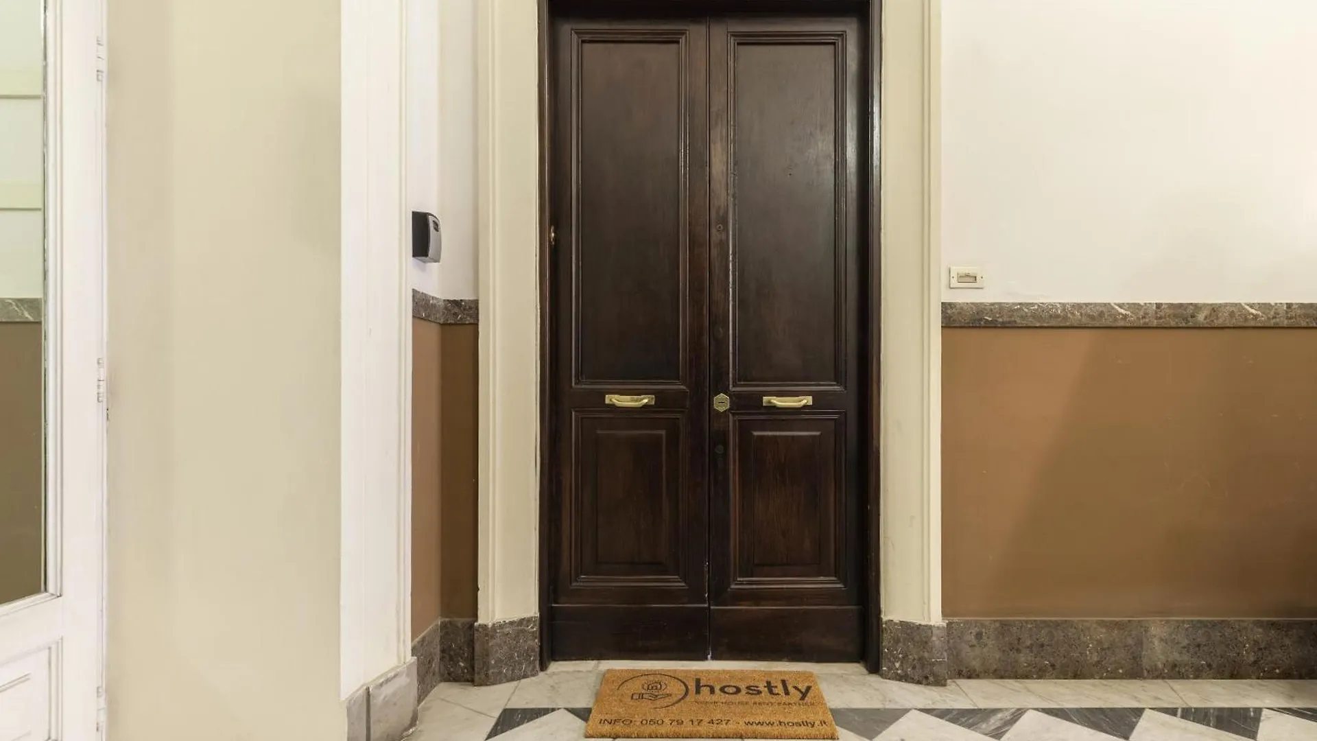 Hostly-Michelangelo Cloister Suite-Center Of Rome Apartment